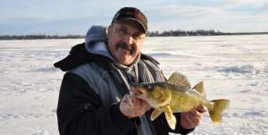 walleye-fishing