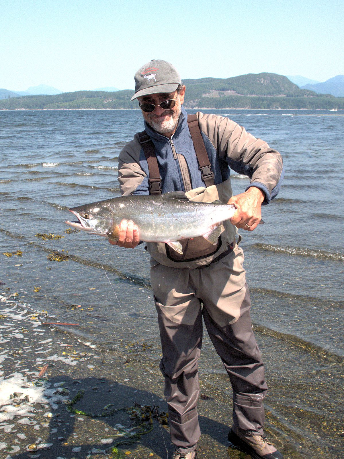 Breathable-Waders-in-action-unknown-angler