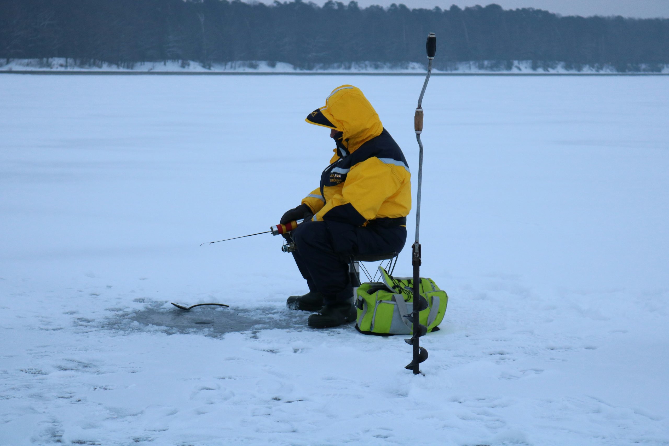 best ice fishing boots