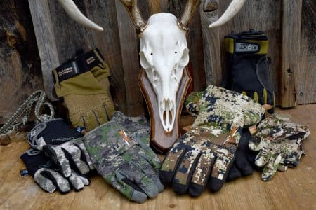 best hunting gloves feature image