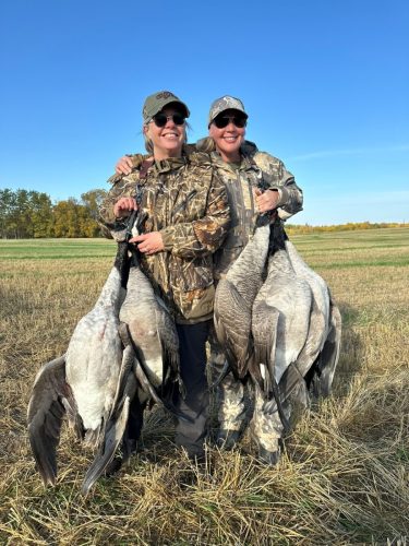 Fenson-Aurora Skies Outfitters (11)